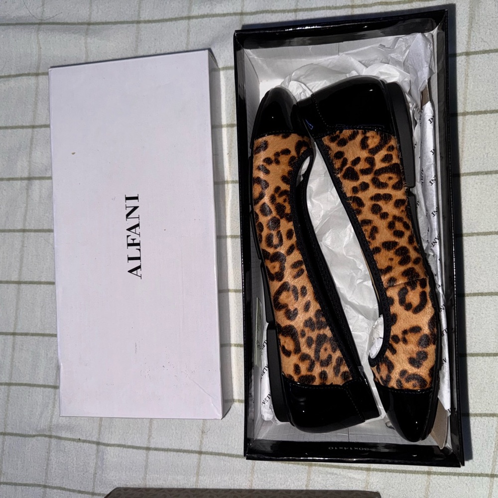 Alfani Brown and Black Flats with Leopard Print